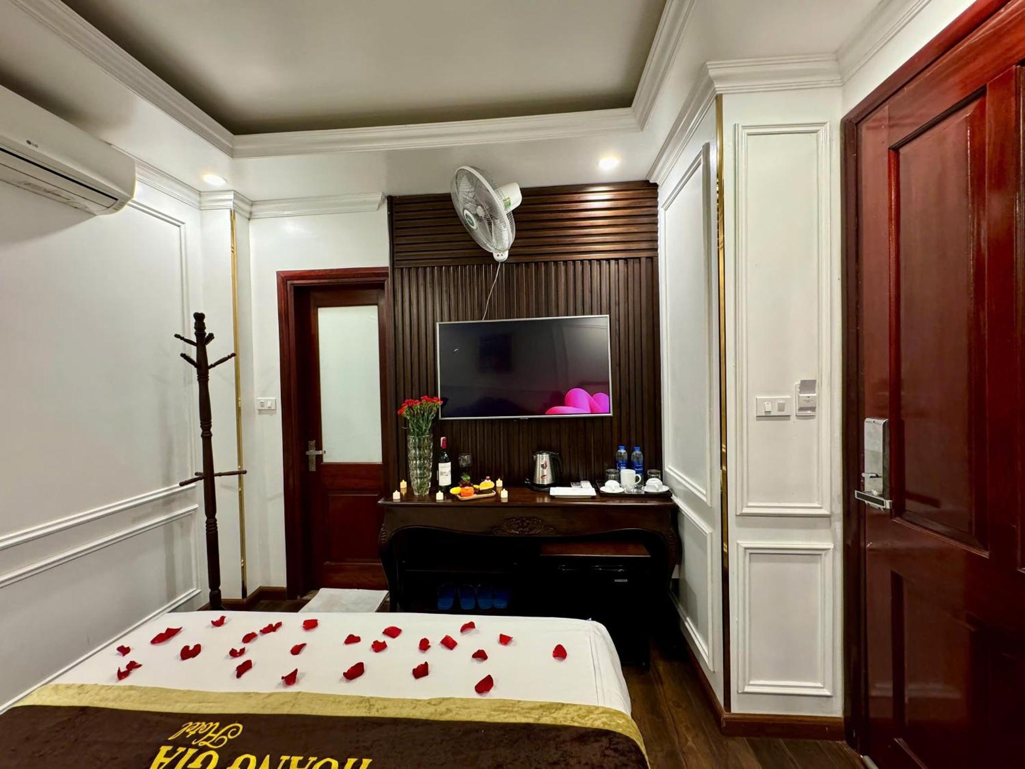 Hoang Gia Hotel Nhan Hoa 하노이 외부 사진