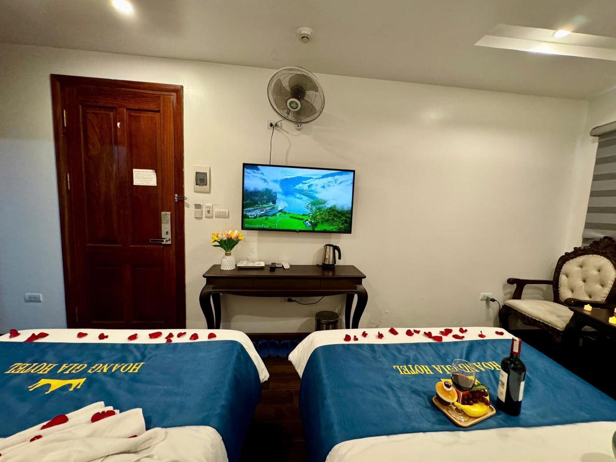 Hoang Gia Hotel Nhan Hoa 하노이 외부 사진